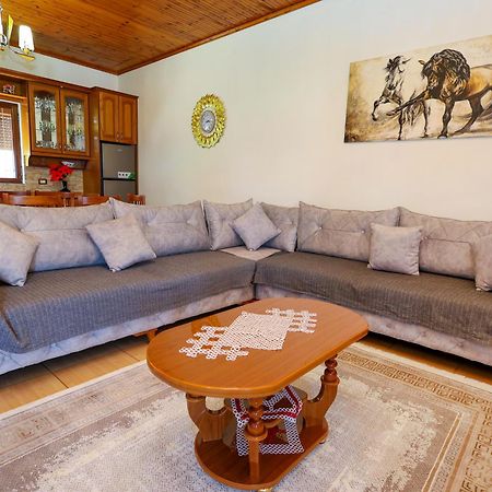 Villa Kevin Berat Extérieur photo