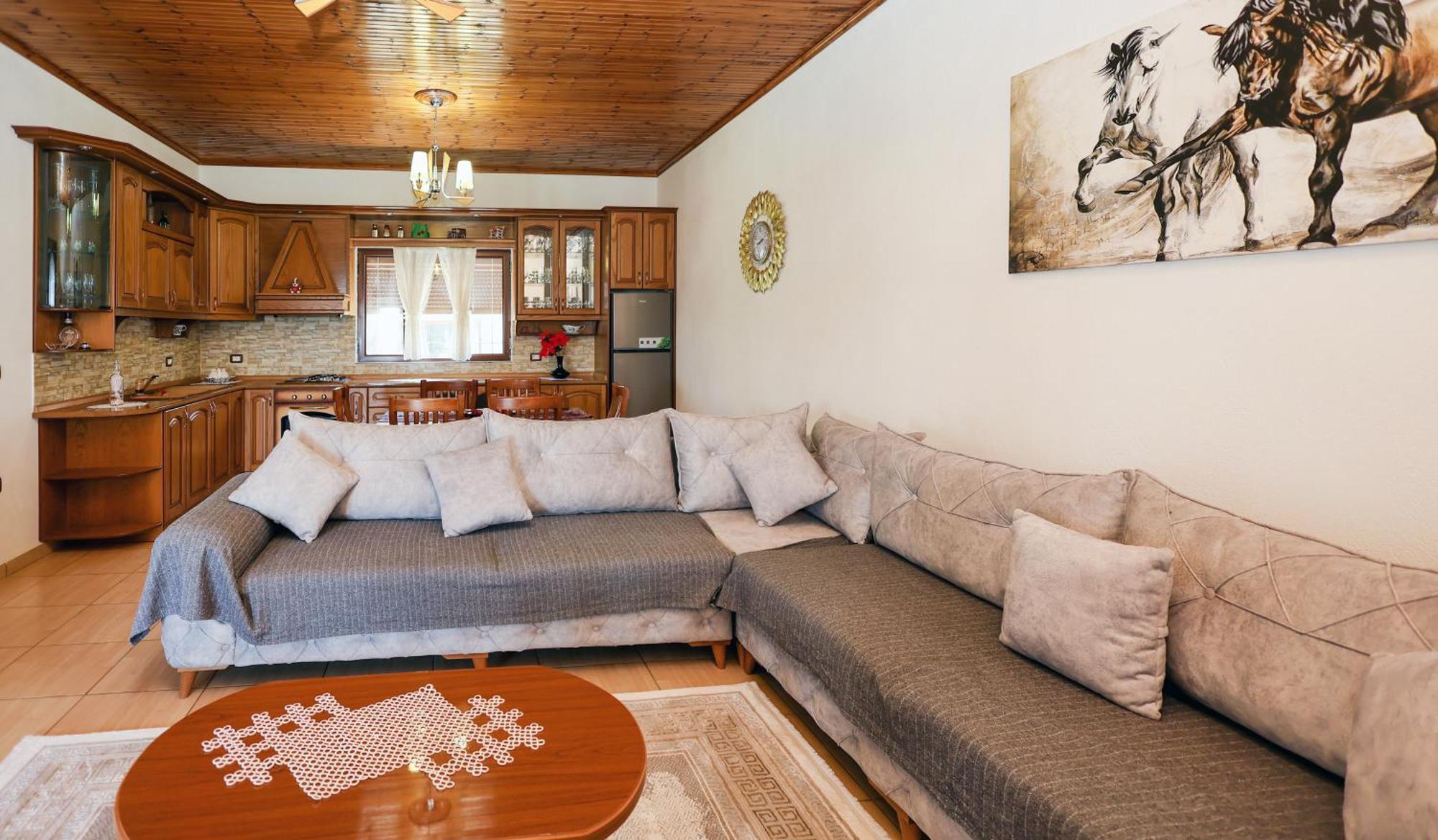 Villa Kevin Berat Extérieur photo