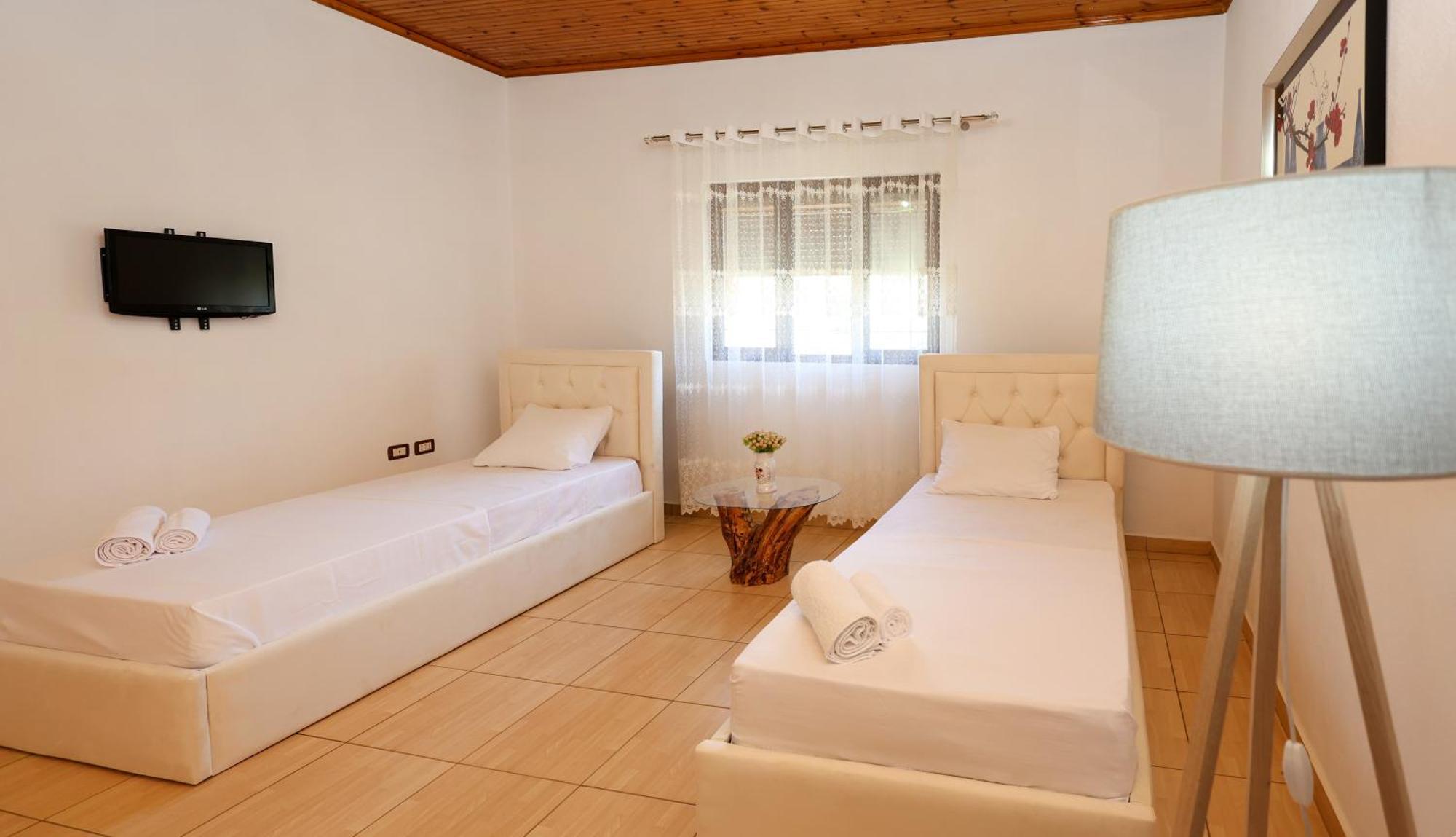 Villa Kevin Berat Extérieur photo