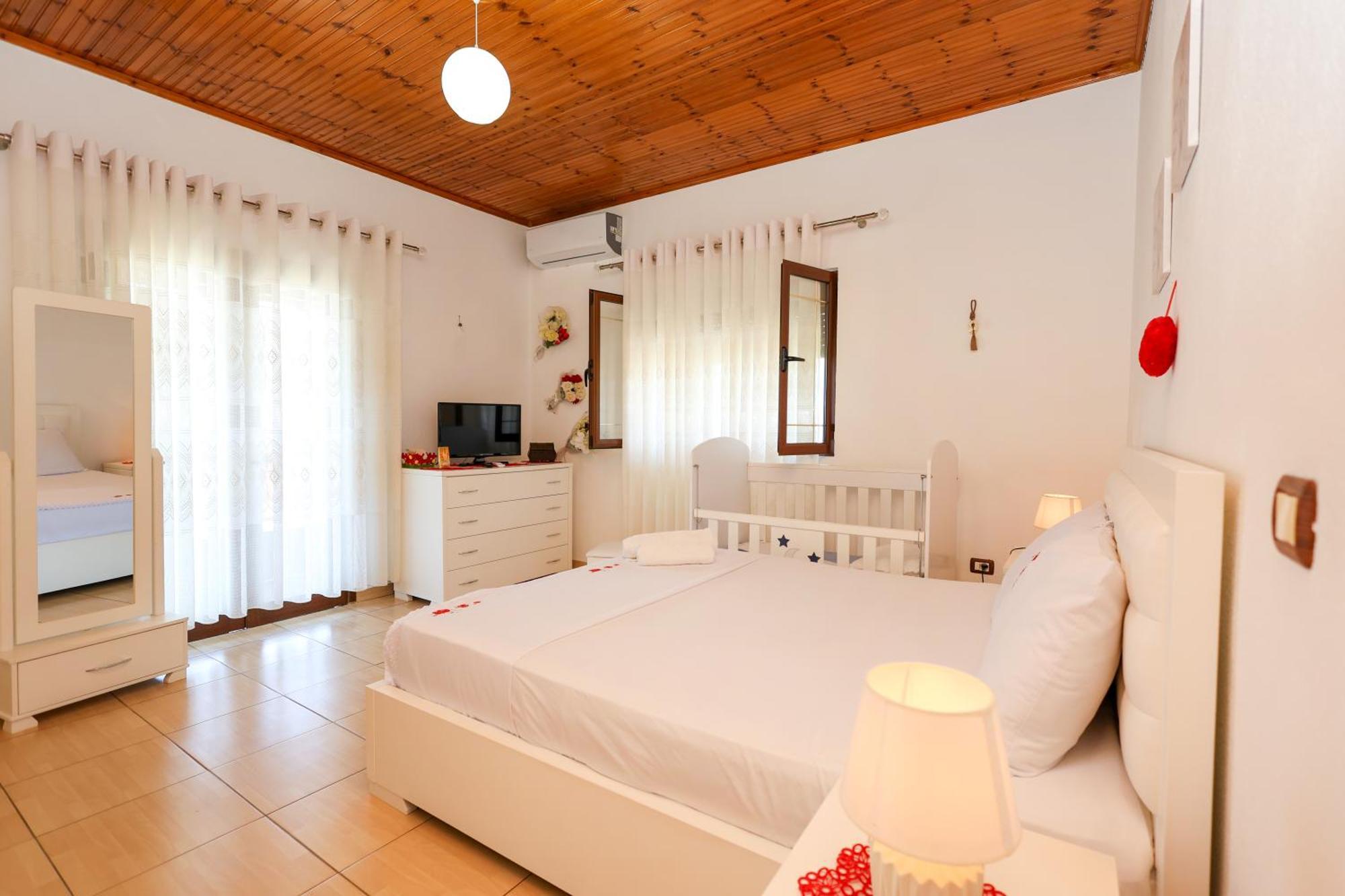 Villa Kevin Berat Extérieur photo