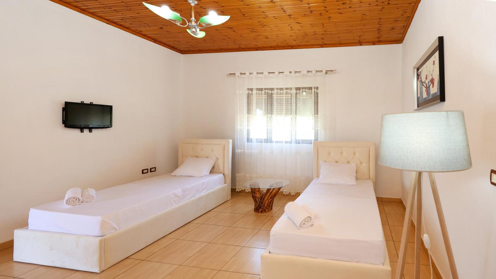 Villa Kevin Berat Extérieur photo
