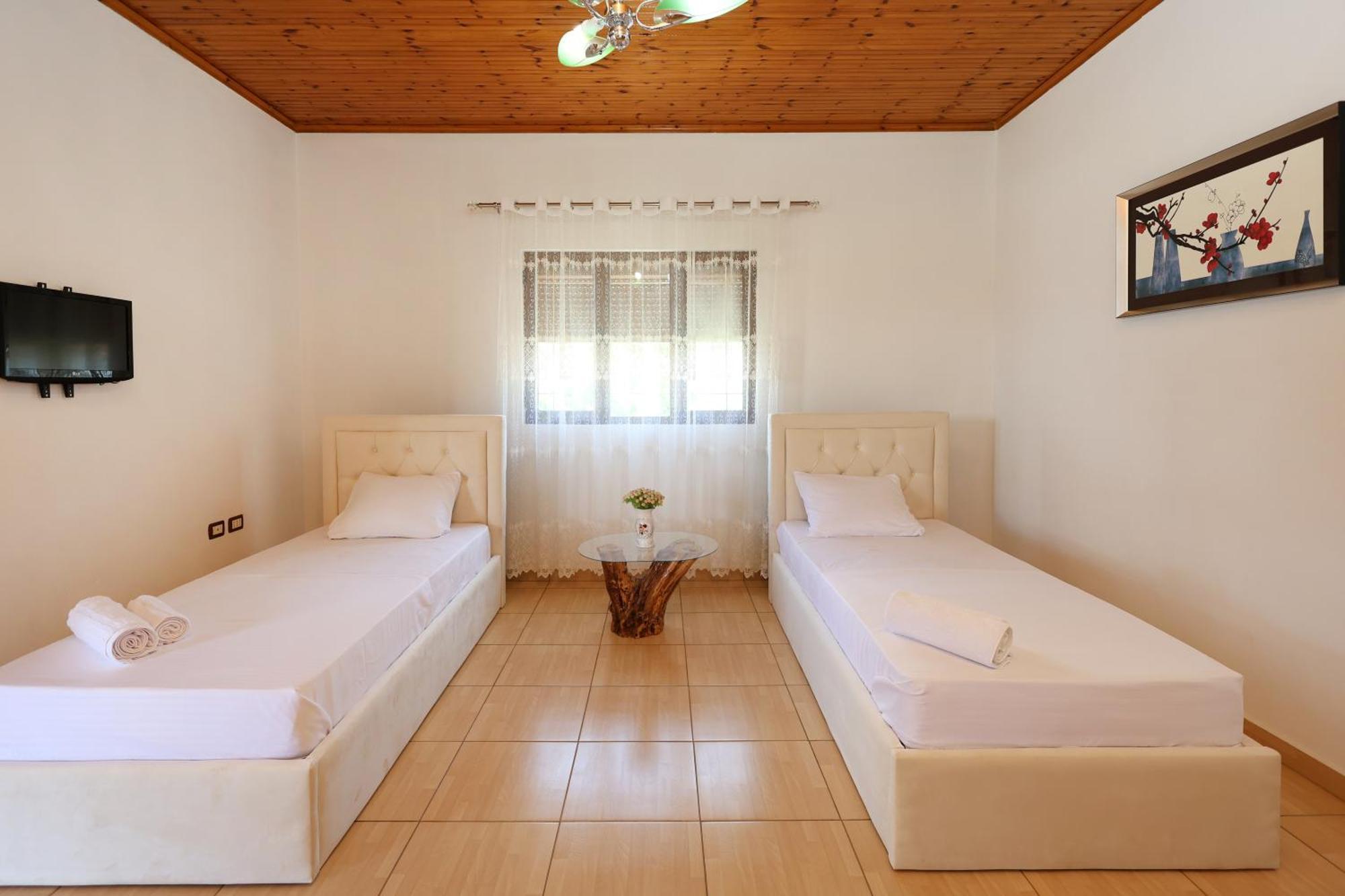 Villa Kevin Berat Extérieur photo